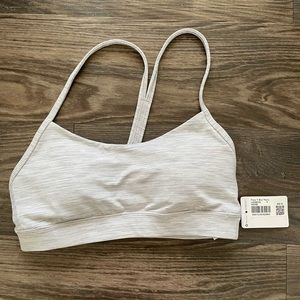 Lululemon bra size 4 NWT